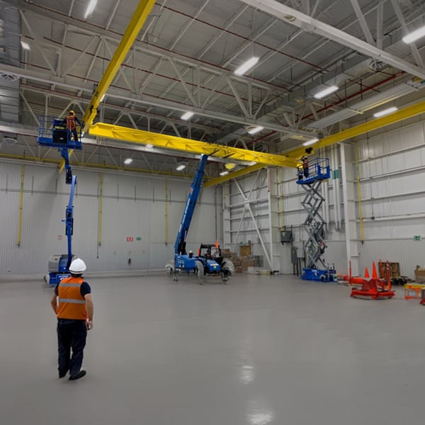 Instalación de puente grúa monorriel