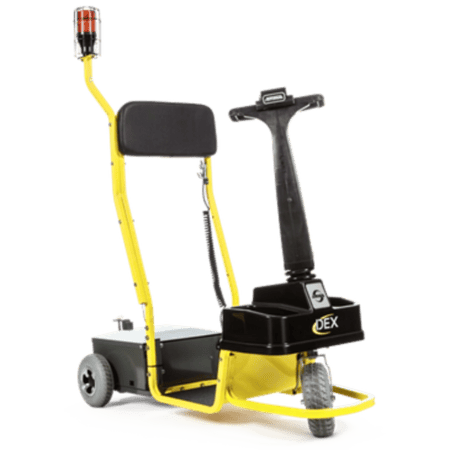 Vehiculo-de-arrastre-hombre-parado-con-canastilla-dex Vehiculo-de-arrastre-hombre-parado-con-canastilla-dex